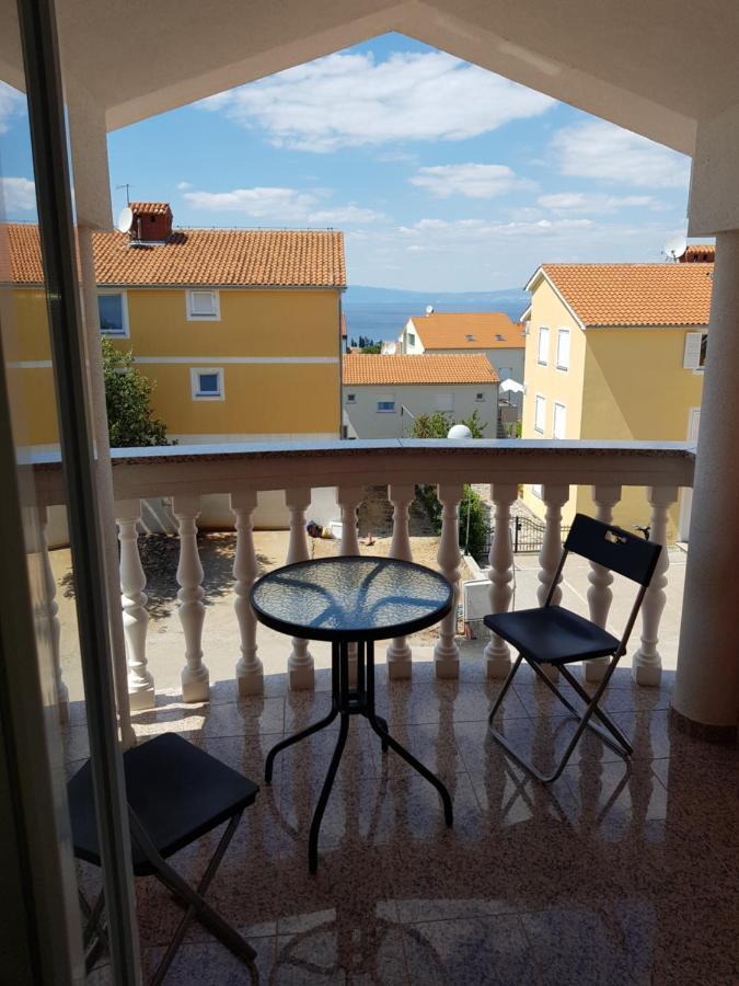 Apartmani Vrdoljak Malinska Exterior photo