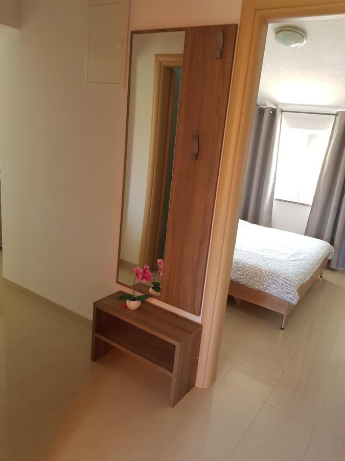 Apartmani Vrdoljak Malinska Exterior photo
