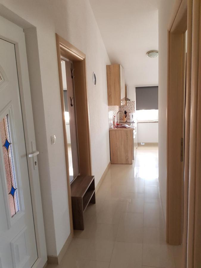Apartmani Vrdoljak Malinska Exterior photo