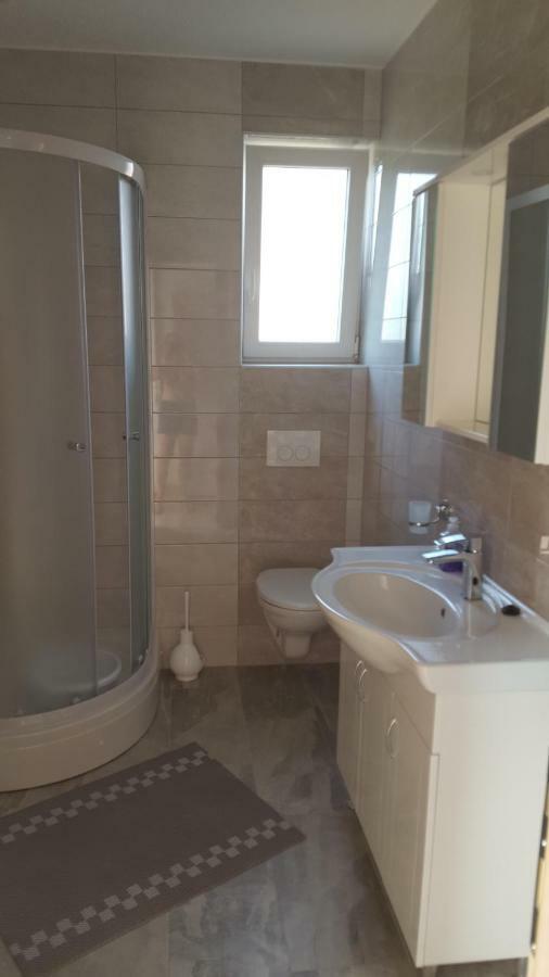 Apartmani Vrdoljak Malinska Exterior photo